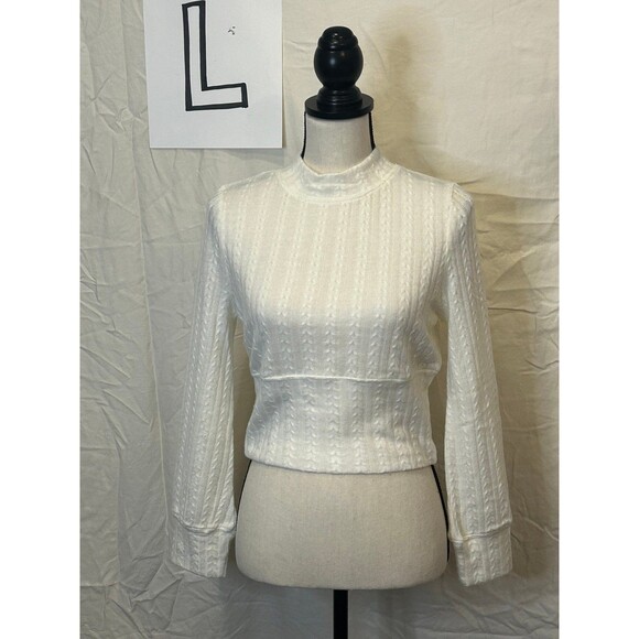 NWT Large cable knit crop sweater - Picture 2 of 3